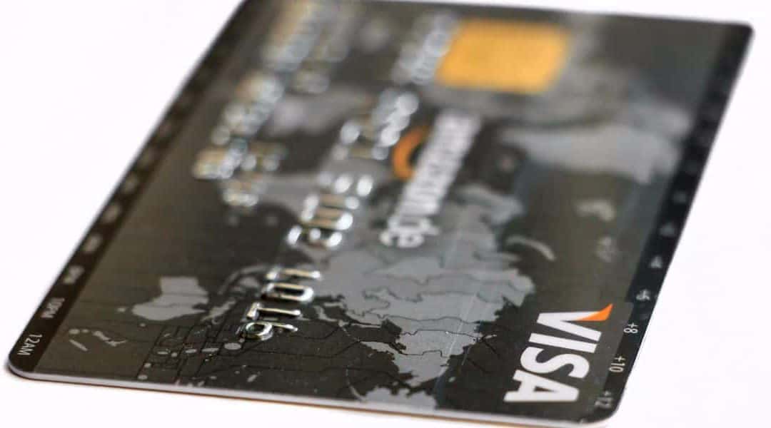 Should You Pay for a Cash Back Credit Card