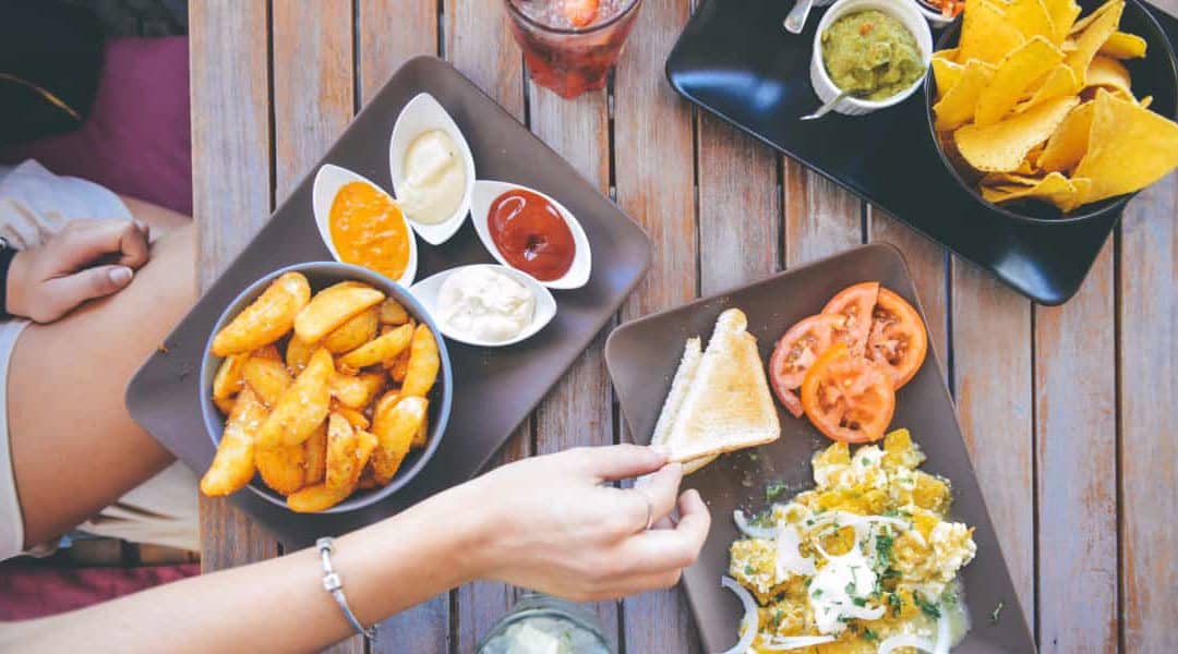 12 Ways To Save Money Eating Out