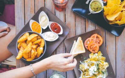 12 Ways To Save Money Eating Out