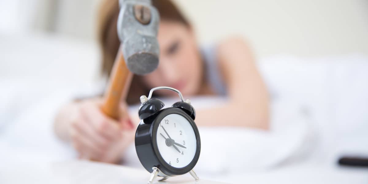 how-to-wake-up-without-an-alarm-clock-october-2022