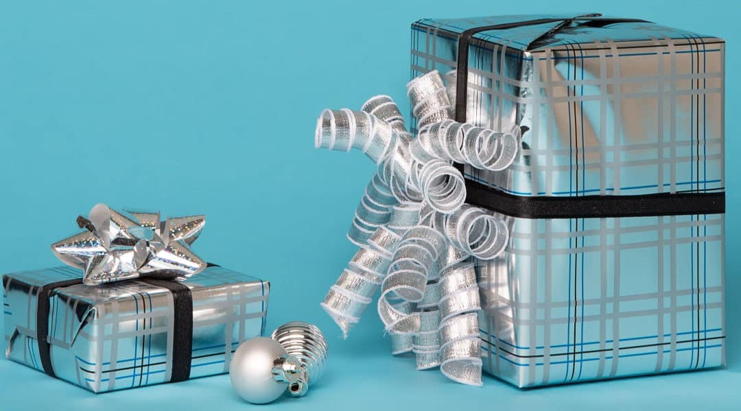 Amazing Gifts for Her Under 10 That Will Blow Her Mind